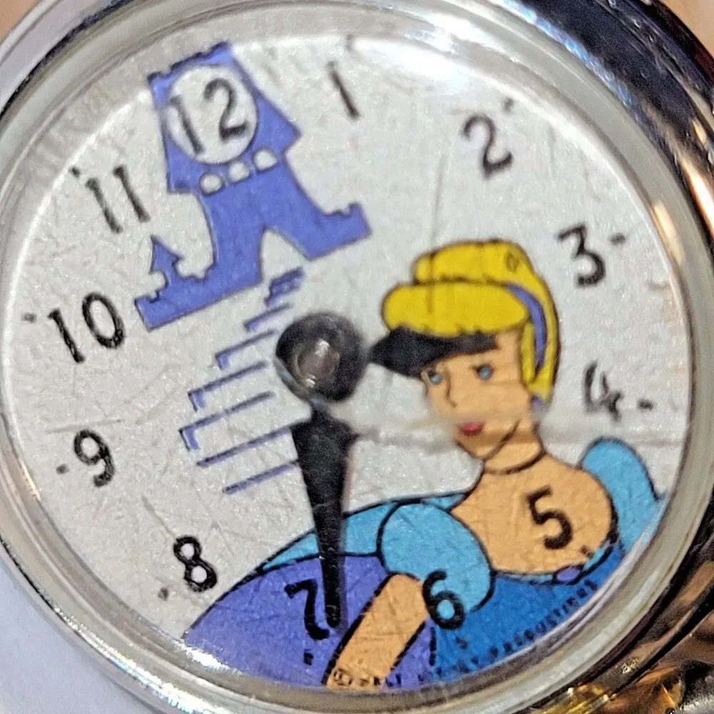 Vintage US Time Cinderella Mechanical Watch - Runs & Ticks!